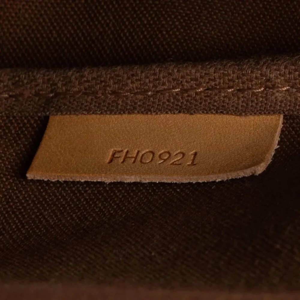 Louis Vuitton Vintage Monogram Canvas Saumur 35 Messenger
